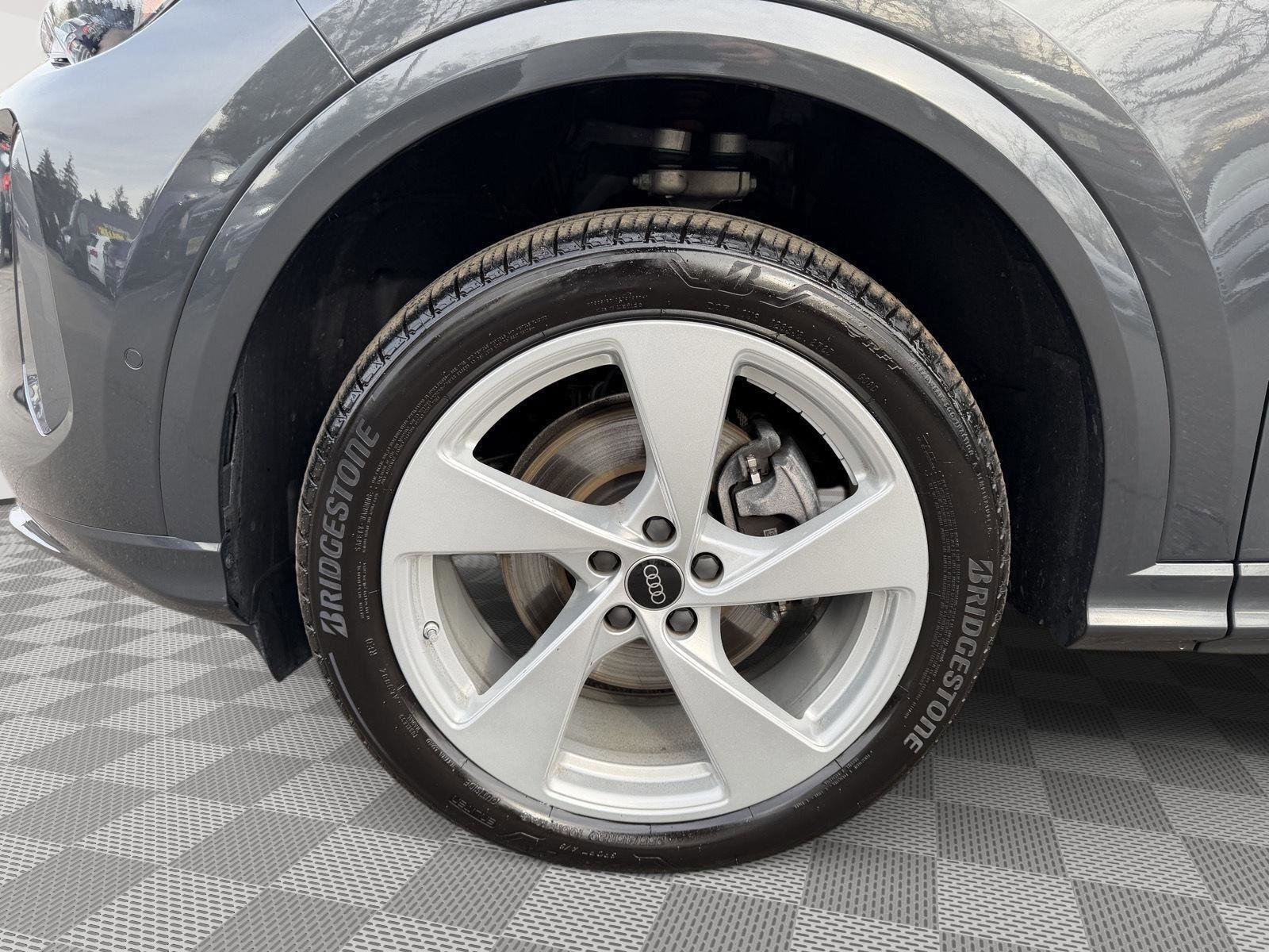 Used 2025 Audi Q5 Premium Plus w/ Premium Plus image 7