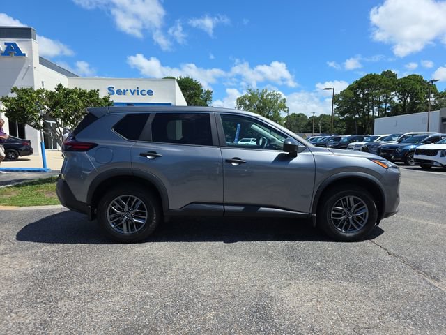 Used 2023 Nissan Rogue S FWD image 3