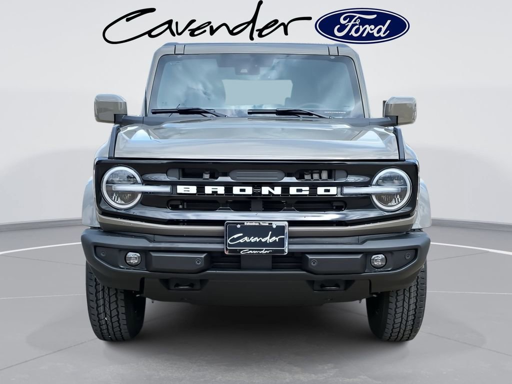 New 2026 Ford Bronco Outer Banks image 2