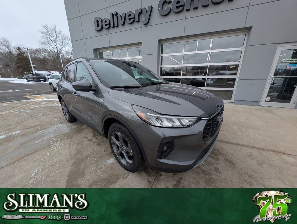 Used 2025 Ford Escape ST-Line Select image 1