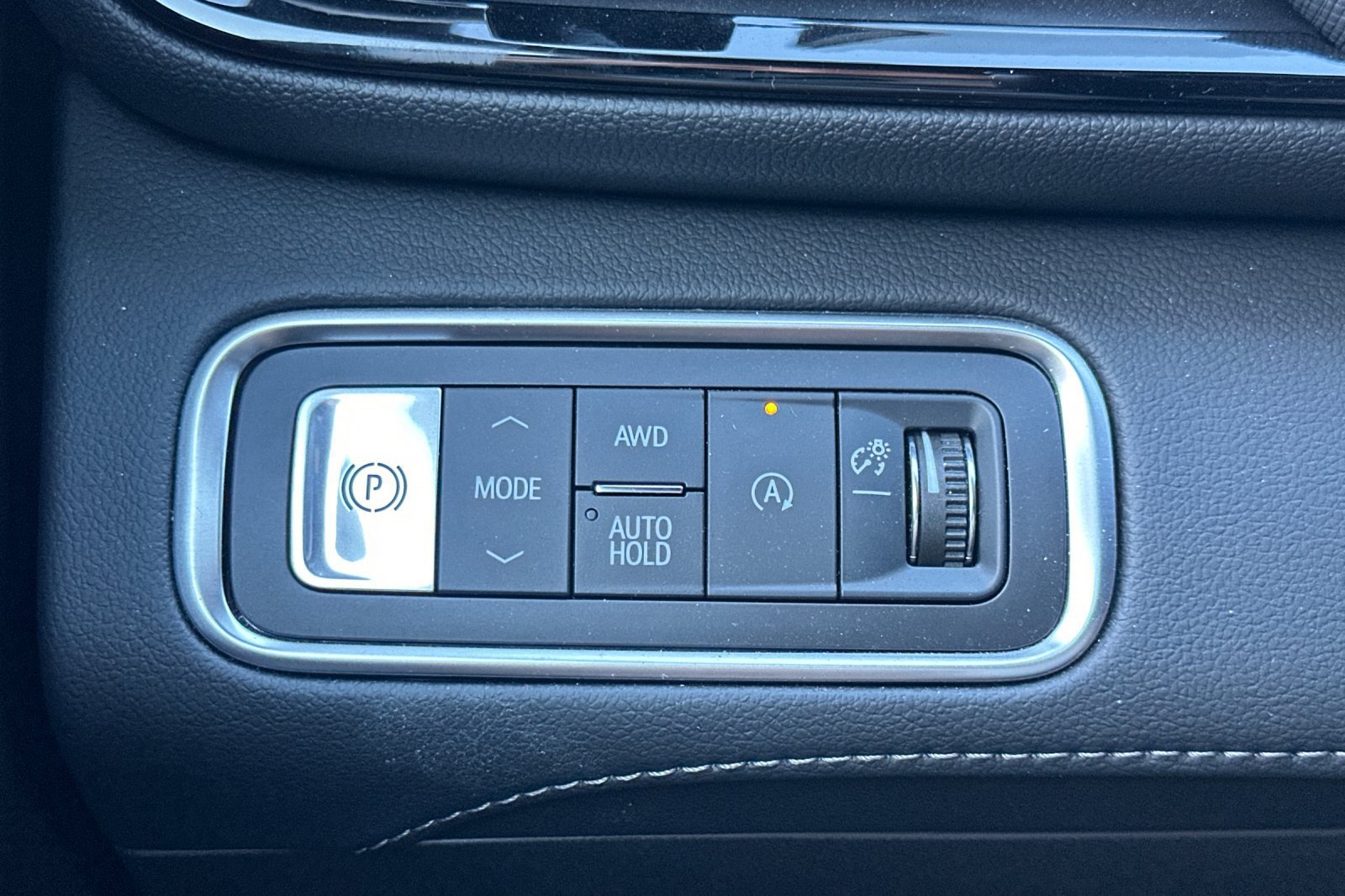 Used 2026 Buick Enclave Sport Touring AWD/4WD image 40