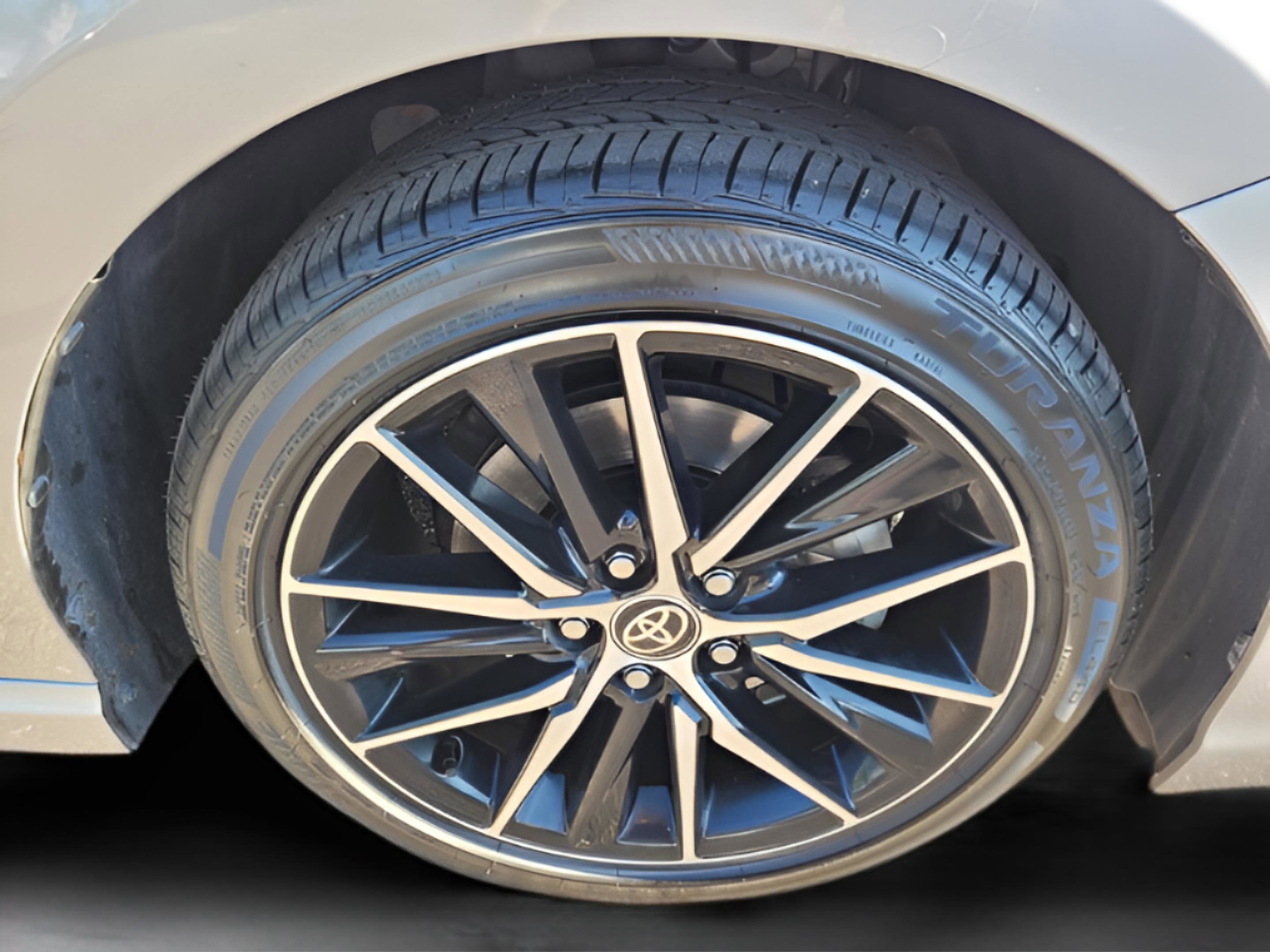 Used 2021 Toyota Camry SE image 17