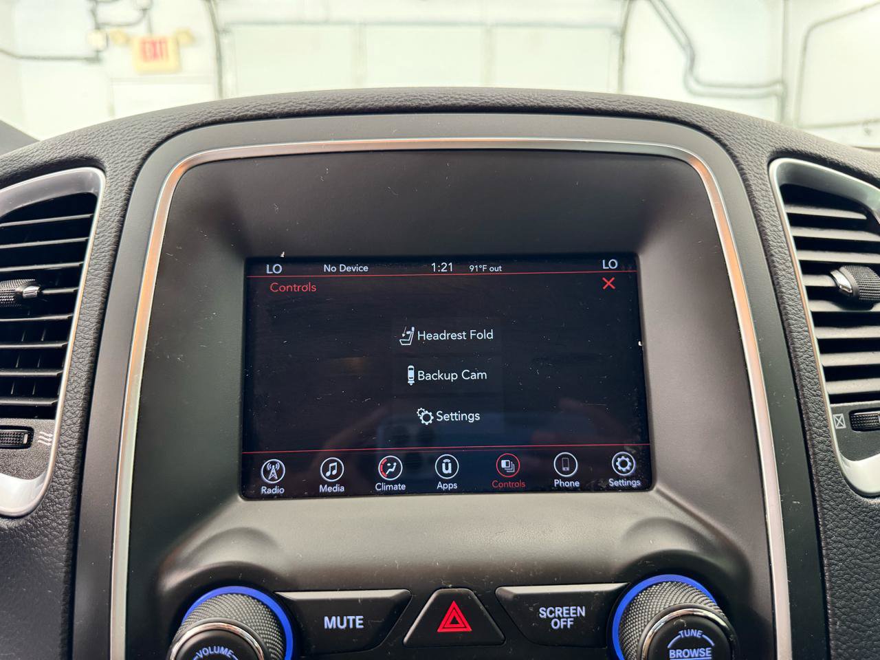 Used 2020 Dodge Durango SXT RWD image 29