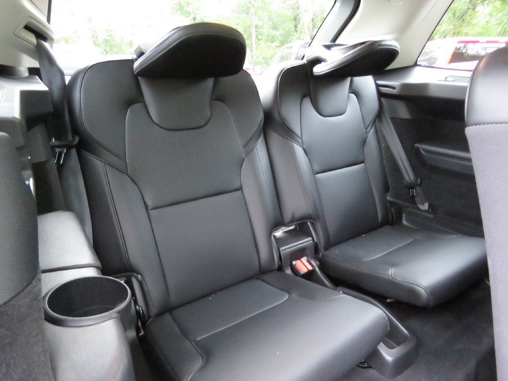 Used 2022 Volvo XC90 T5 Momentum AWD/4WD image 17