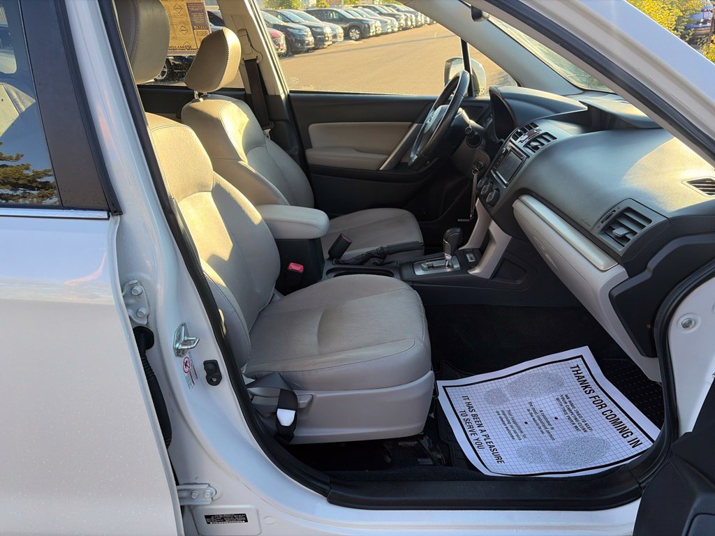 Used 2015 Subaru Forester 2.5i Limited AWD/4WD image 12
