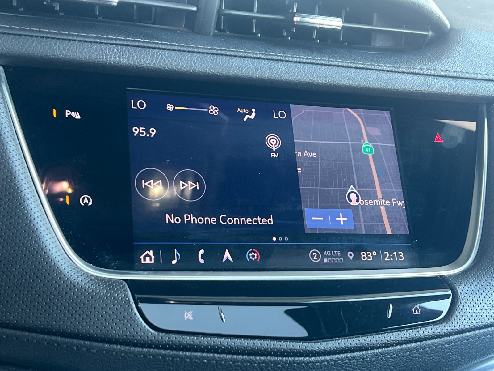 Certified 2023 Cadillac XT5 Premium Luxury AWD/4WD image 18