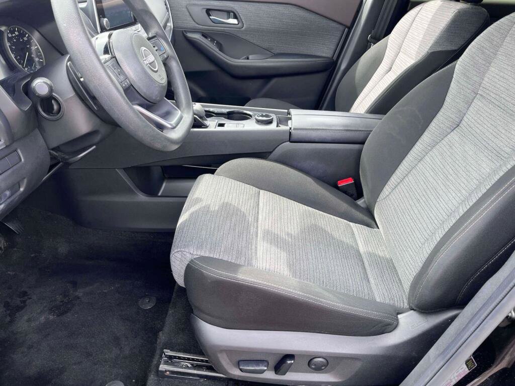 Used 2023 Nissan Rogue SV AWD/4WD image 15