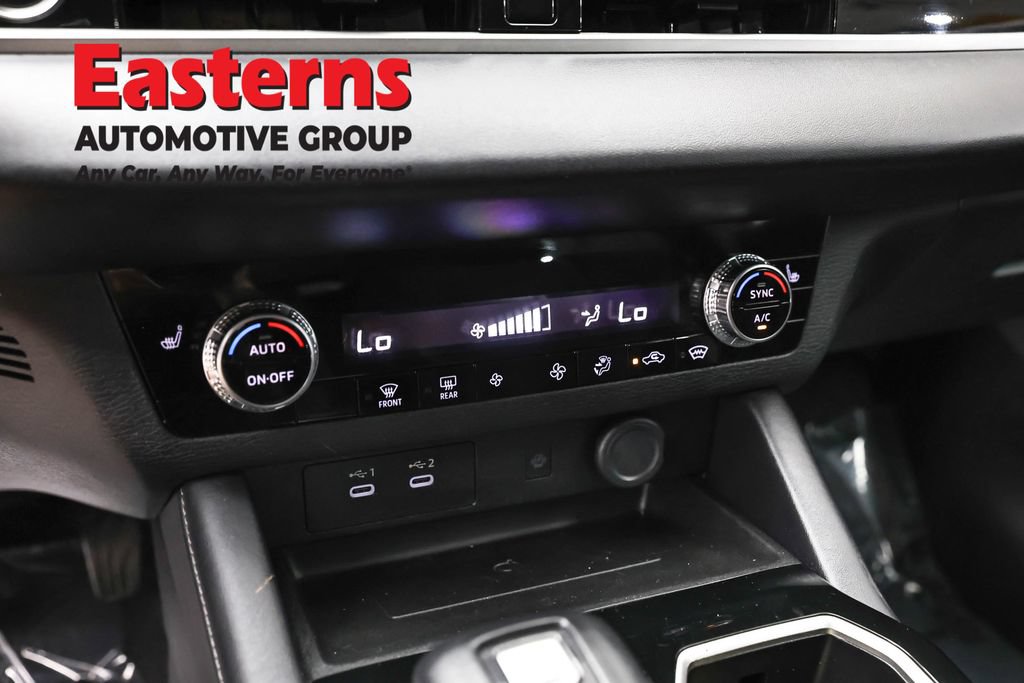 Used 2025 Mitsubishi Outlander SE AWD/4WD image 19