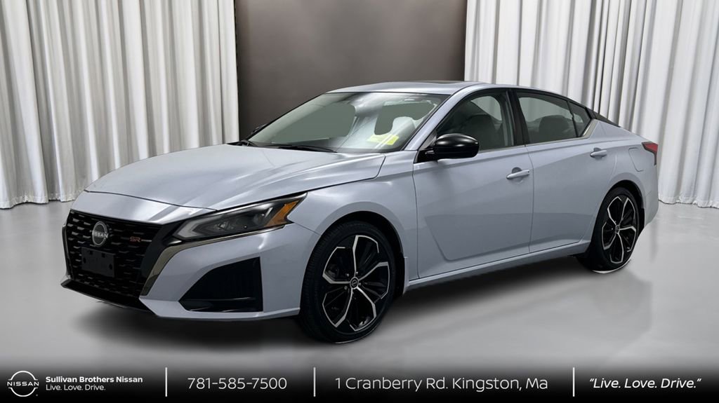 Certified 2024 Nissan Altima 2.5 SR w/ SR Premium Package FWD image 1
