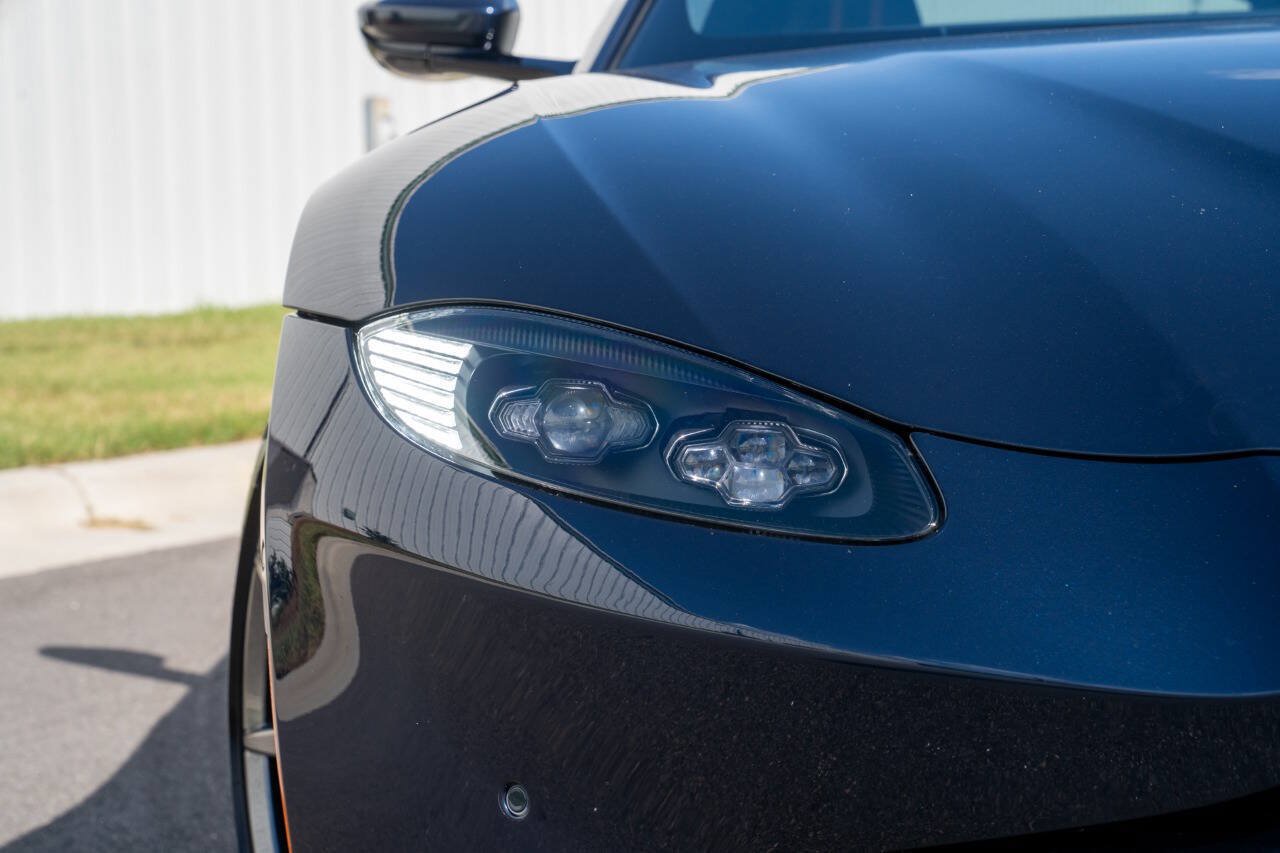 Used 2020 Aston Martin V8 Vantage Coupe RWD image 7