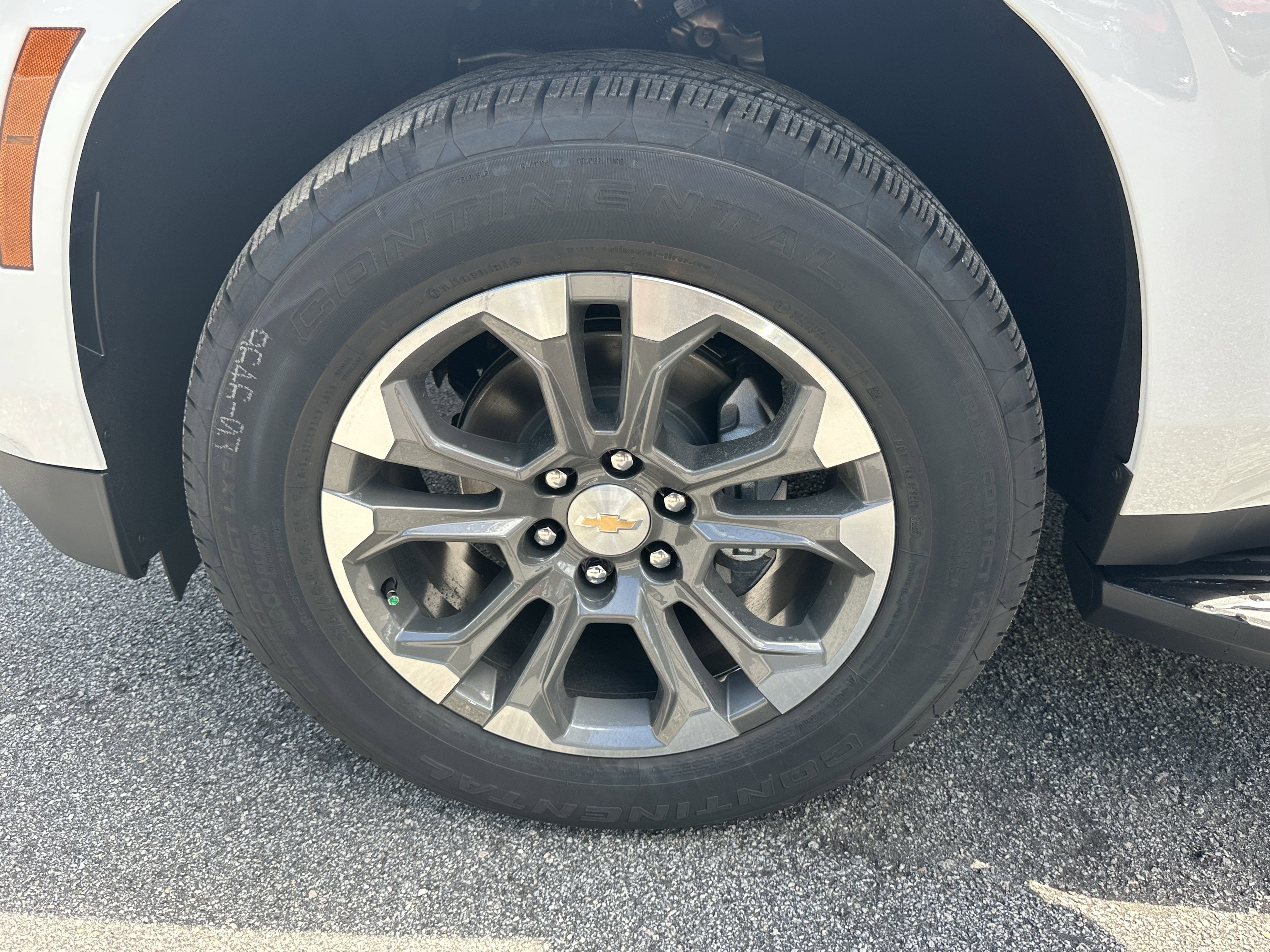 New 2026 Chevrolet Suburban LT w/ Comfort Package image 12