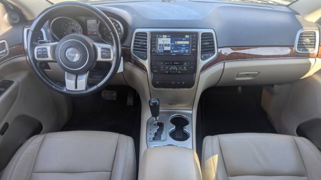 Used 2011 Jeep Grand Cherokee Limited image 23