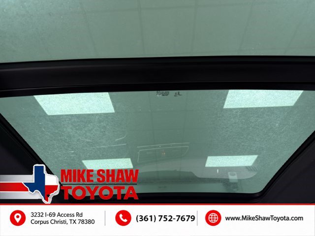 Used 2023 Volkswagen Tiguan SE R-Line FWD image 32