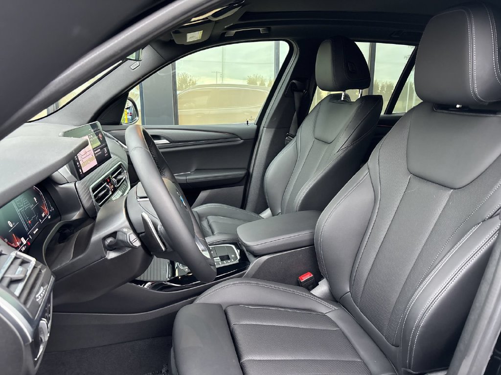 Certified 2024 BMW X3 xDrive30i w/ Premium Package AWD/4WD image 10
