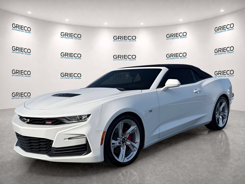 Used 2021 Chevrolet Camaro SS RWD image 3