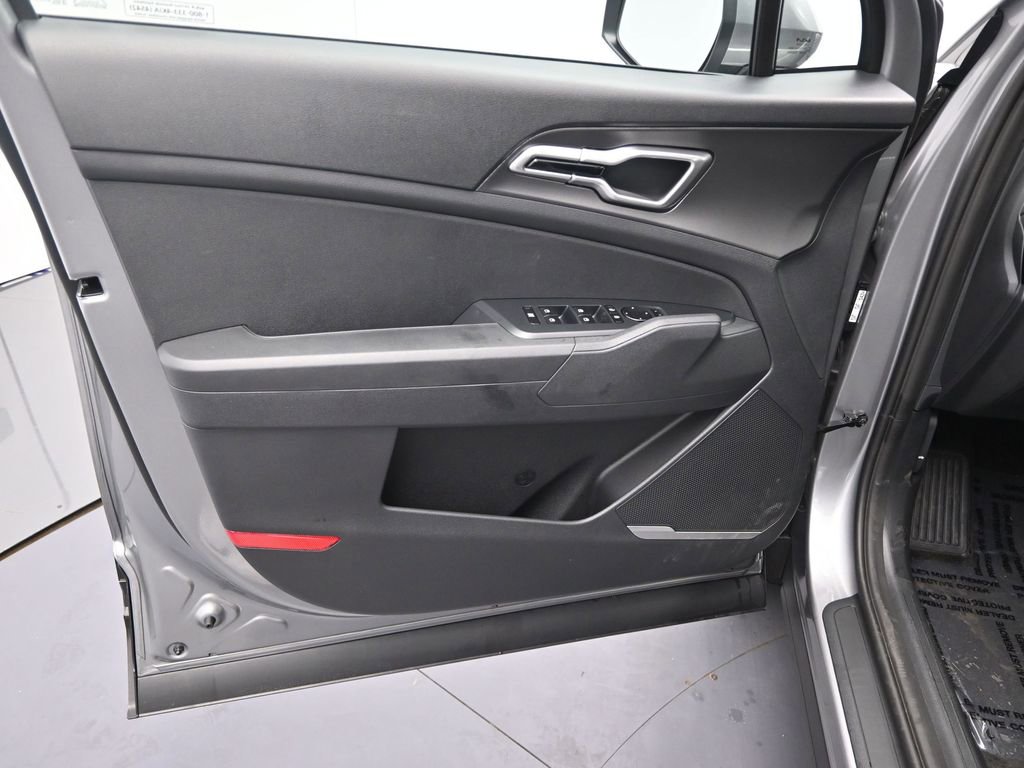 New 2026 Kia Sportage LX image 18