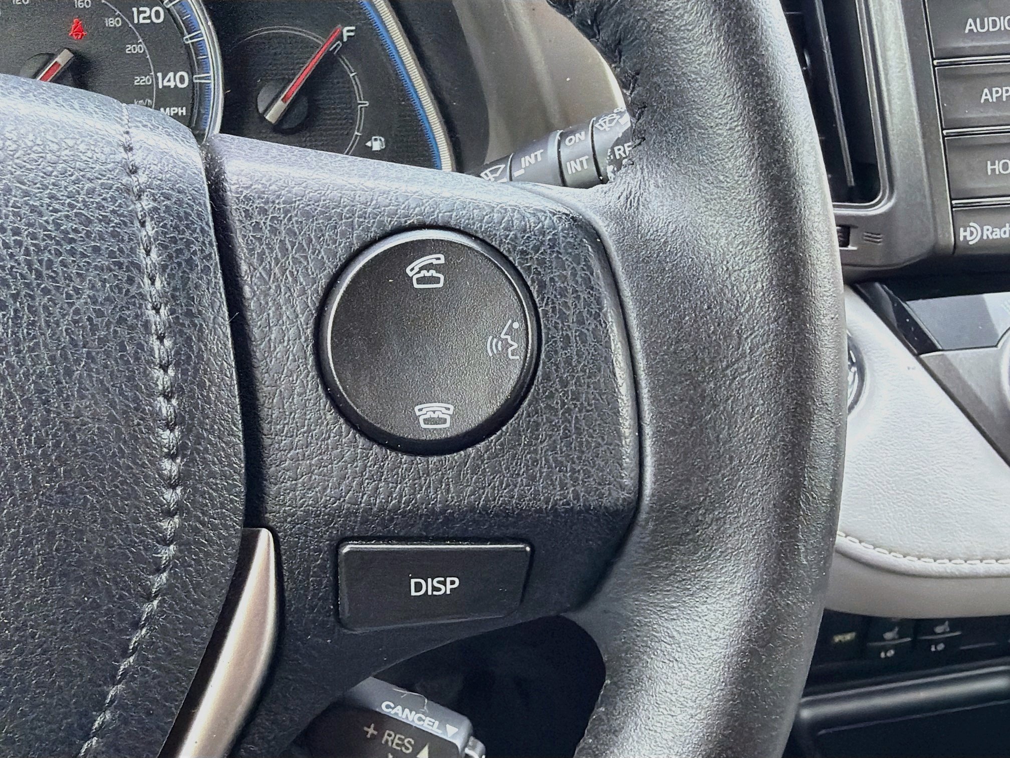 Used 2015 Toyota RAV4 Limited AWD/4WD image 37