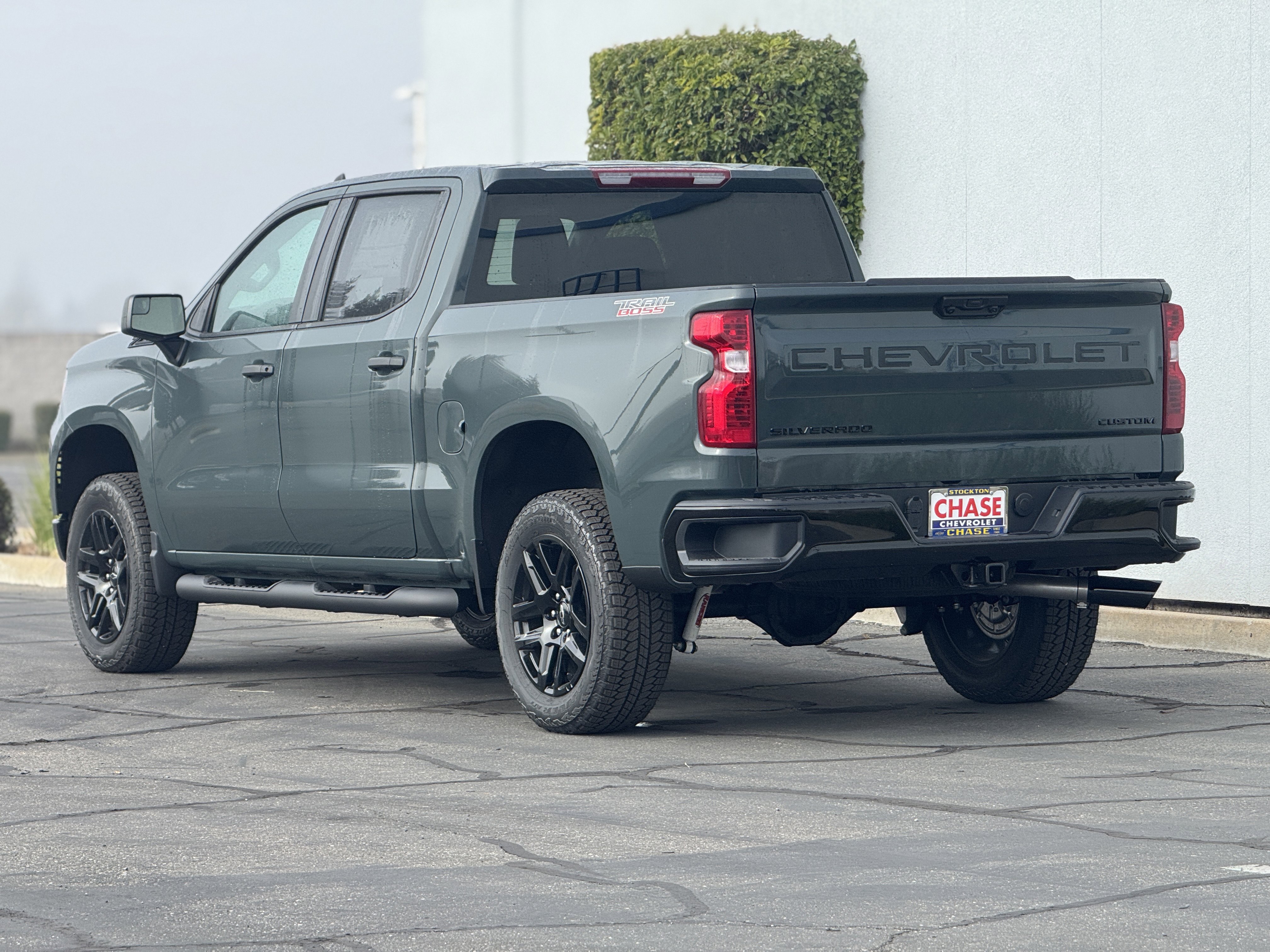 New 2026 Chevrolet Silverado 1500 Custom Trail Boss w/ Turbomax Blackout Package AWD/4WD image 5