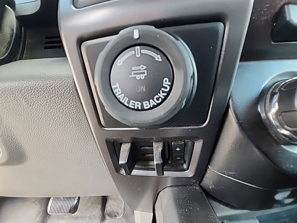 Used 2017 Ford F150 XLT w/ Equipment Group 302A Luxury image 19