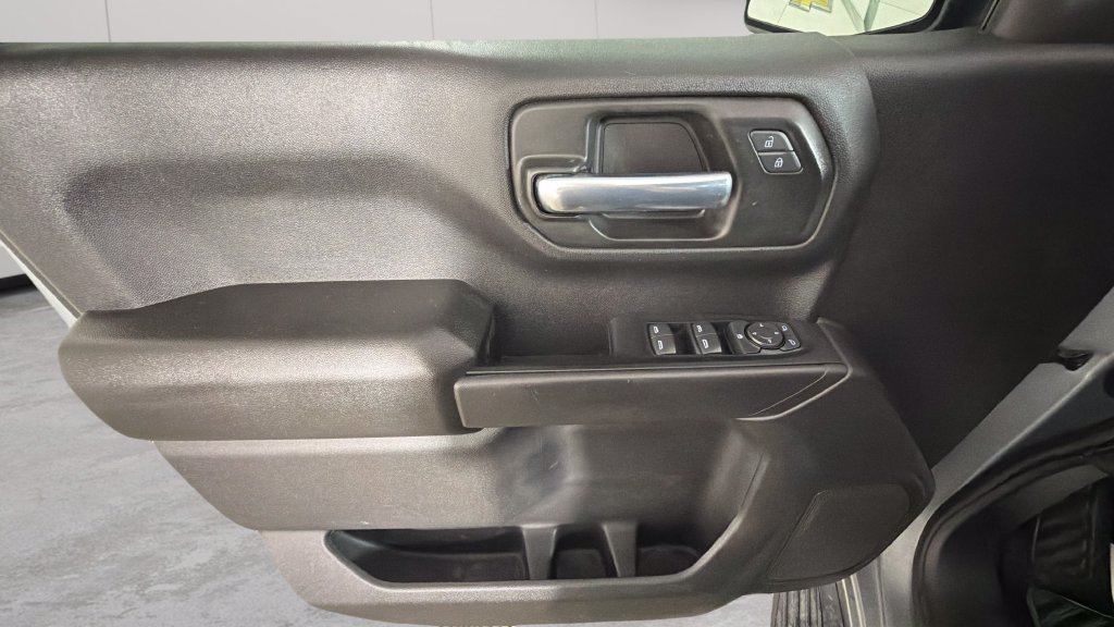 Certified 2023 Chevrolet Silverado 1500 Custom w/ LPO, Dark Essentials Package AWD/4WD image 20