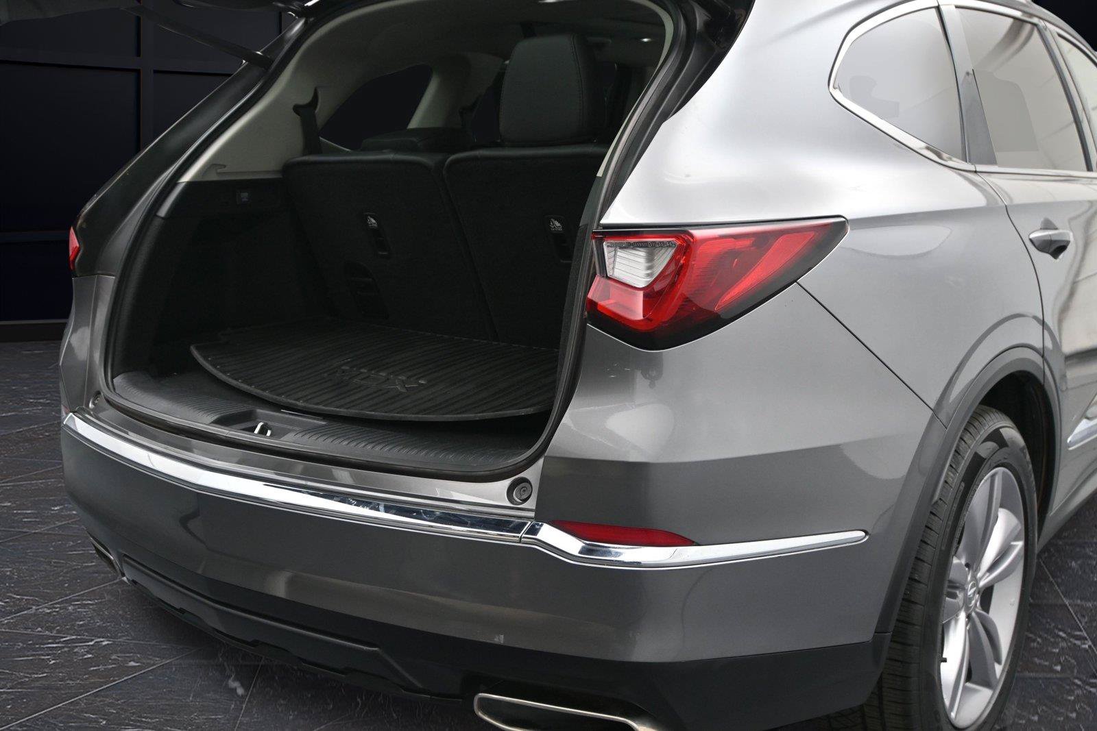 Certified 2024 Acura MDX SH-AWD image 11