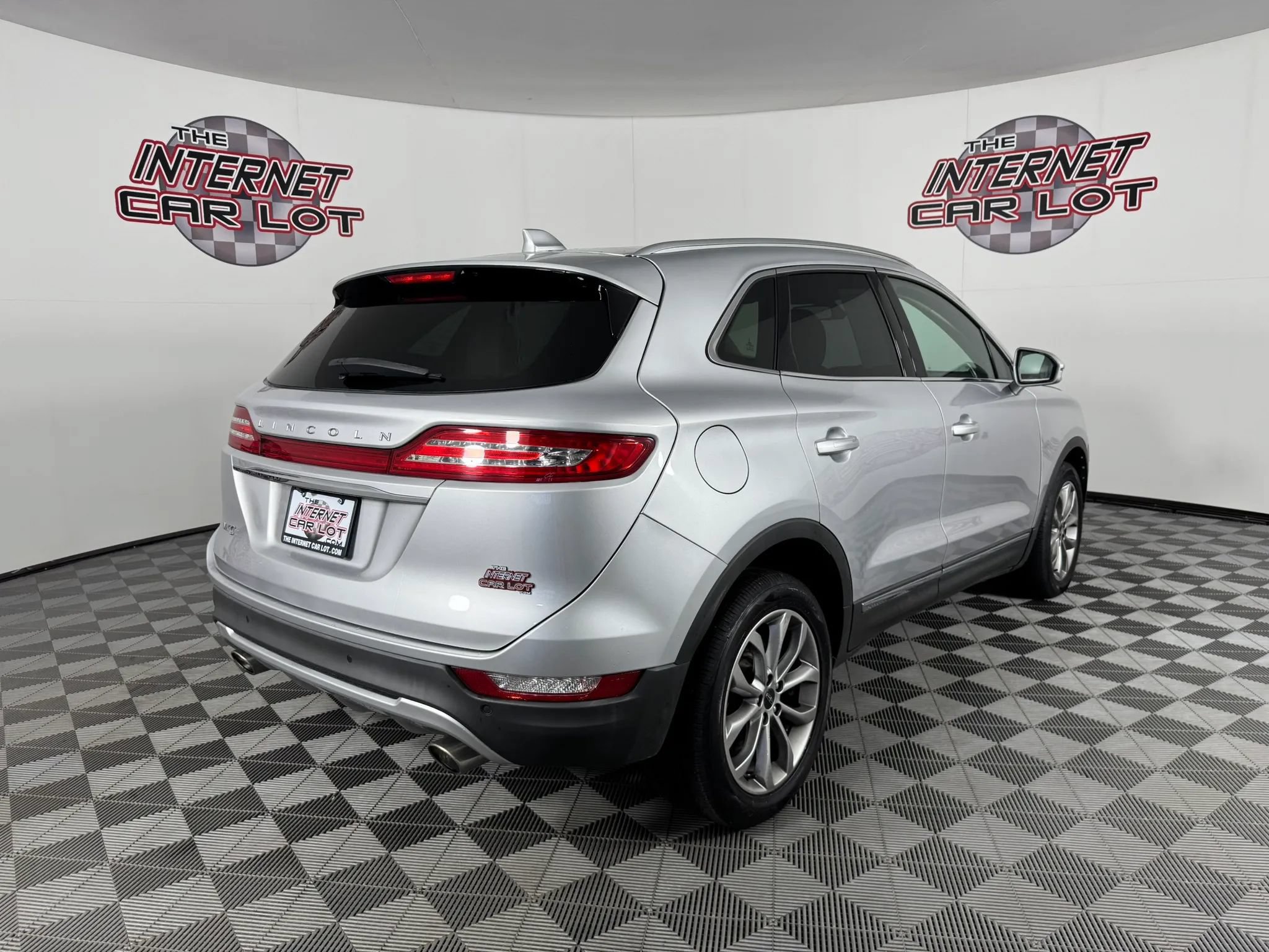 Used 2019 Lincoln MKC Select w/ Select Plus Package AWD/4WD image 7