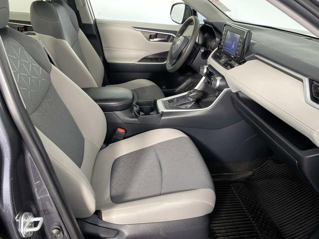 Used 2021 Toyota RAV4 XLE w/ Convenience Package image 11