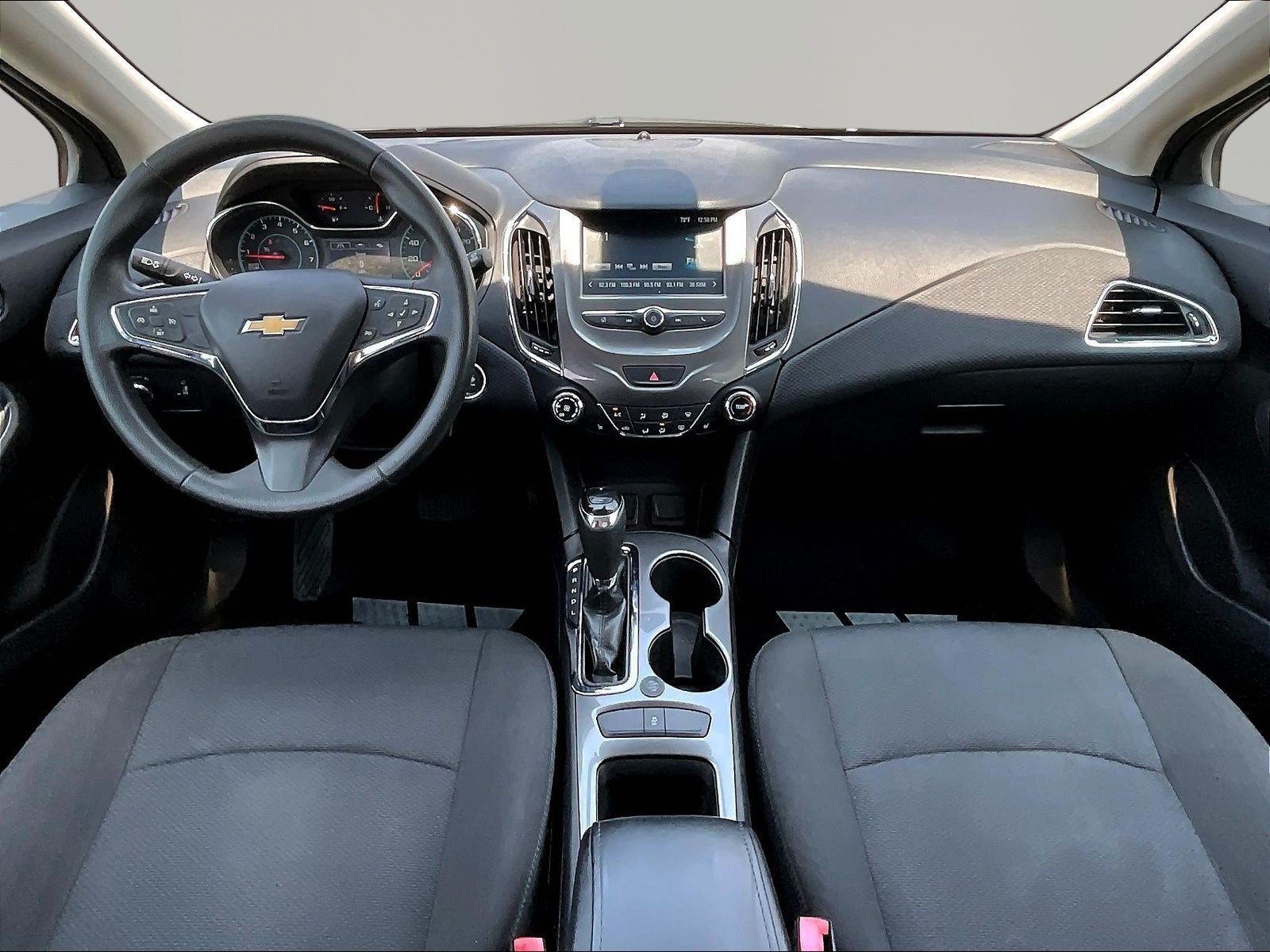 Used 2018 Chevrolet Cruze LT w/ Convenience Package FWD image 7
