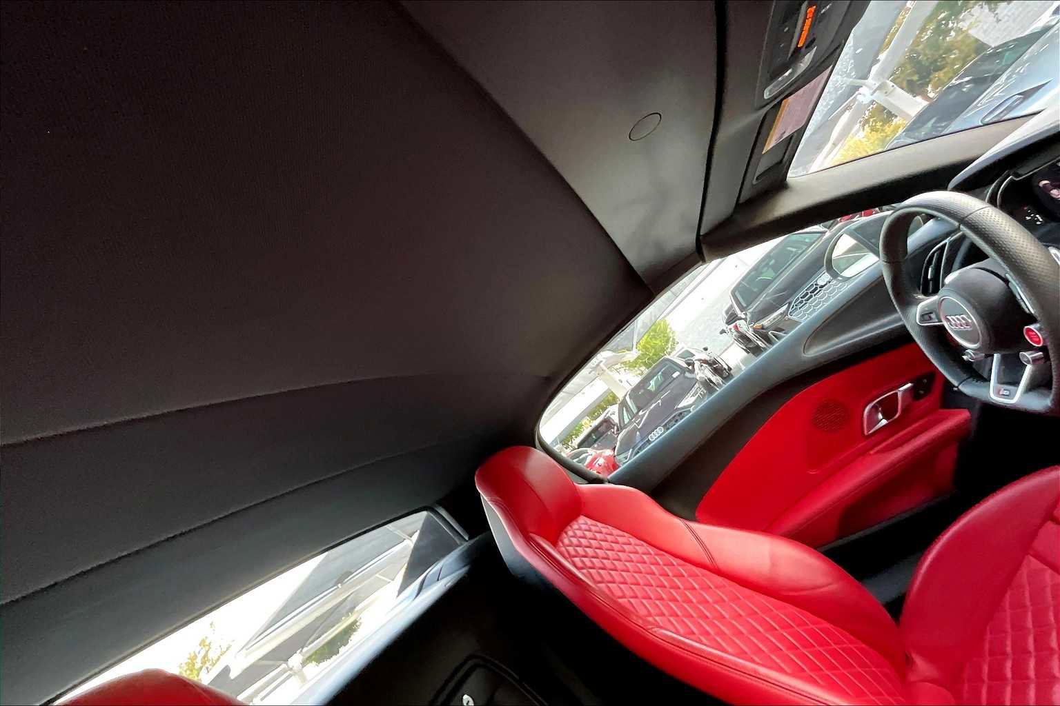 Certified 2023 Audi R8 V10 performance image 12