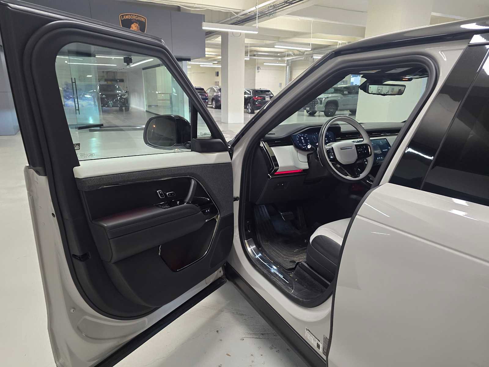 Used 2025 Land Rover Range Rover Sport Autobiography image 21