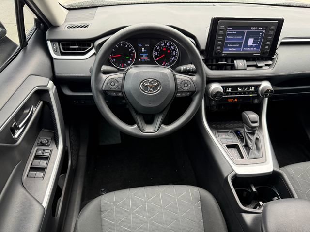 Used 2022 Toyota RAV4 XLE w/ Convenience Package image 28