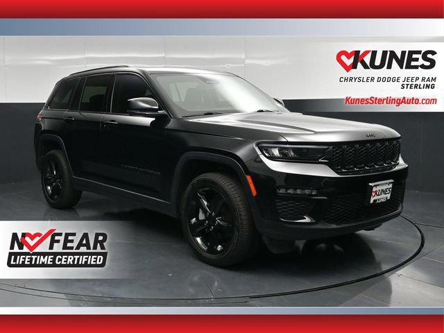 Used 2023 Jeep Grand Cherokee Limited w/ Black Appearance Package AWD/4WD video 1