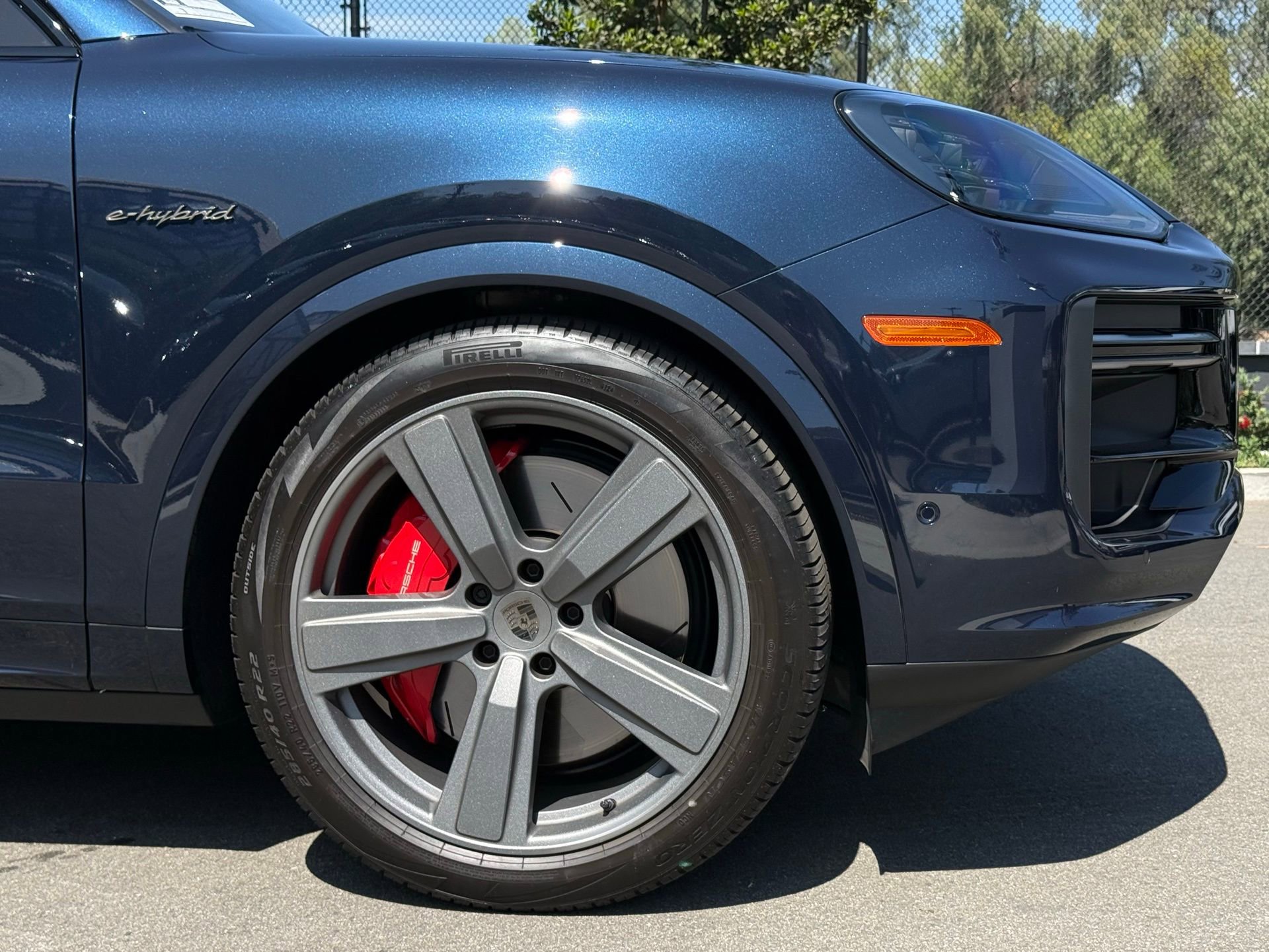 Certified 2025 Porsche Cayenne Turbo image 12