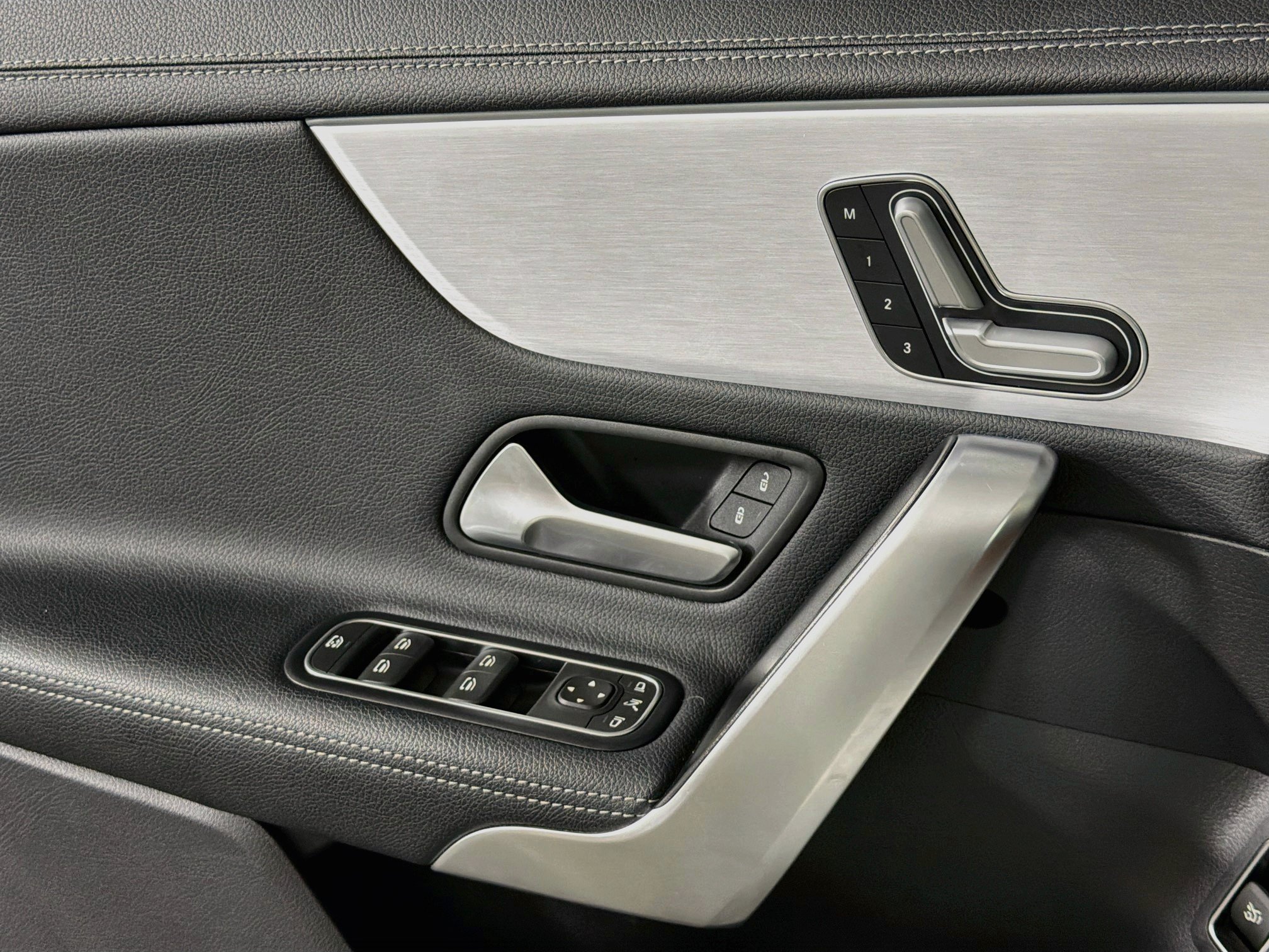 Used 2022 Mercedes-Benz CLA 250 image 15