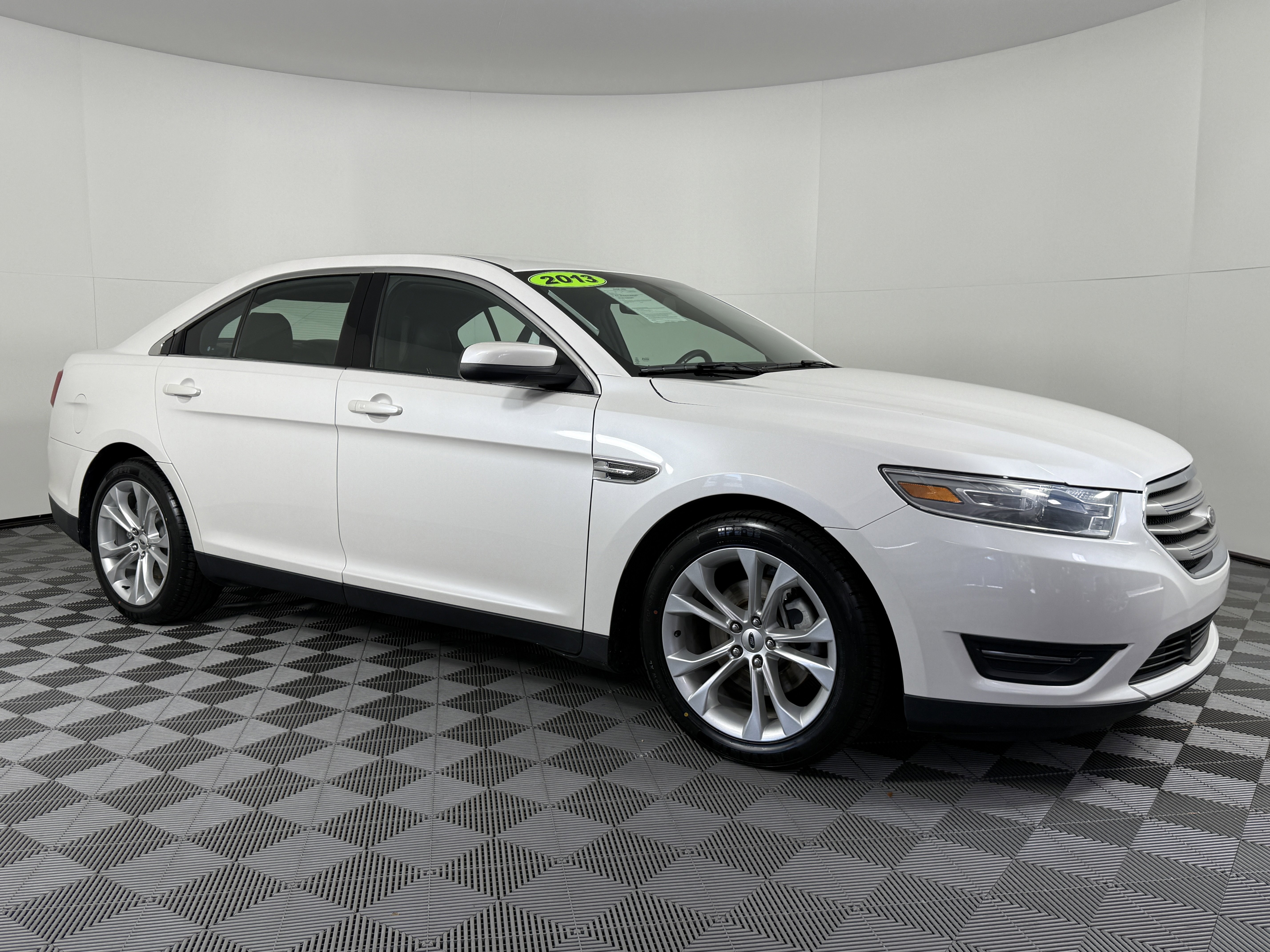 Used 2013 Ford Taurus SEL