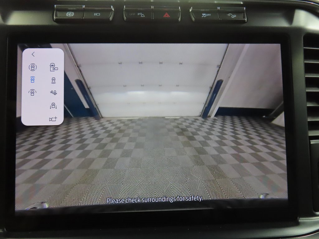 Used 2024 Ford F250 Platinum image 16