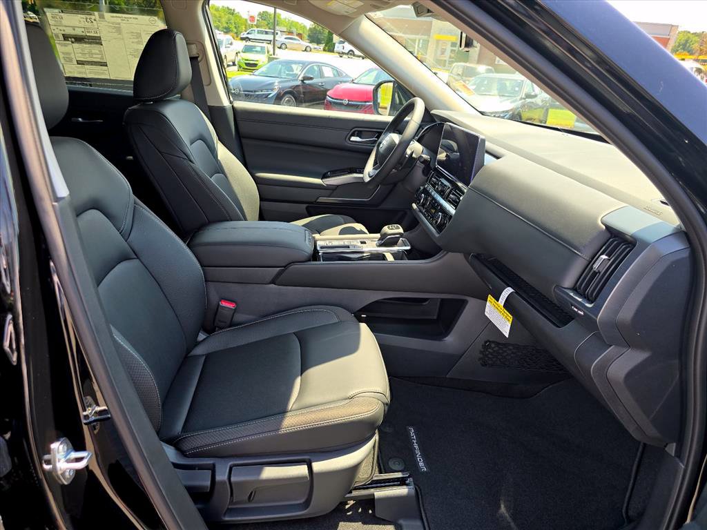 New 2026 Nissan Pathfinder SL w/ Cargo Package FWD image 13