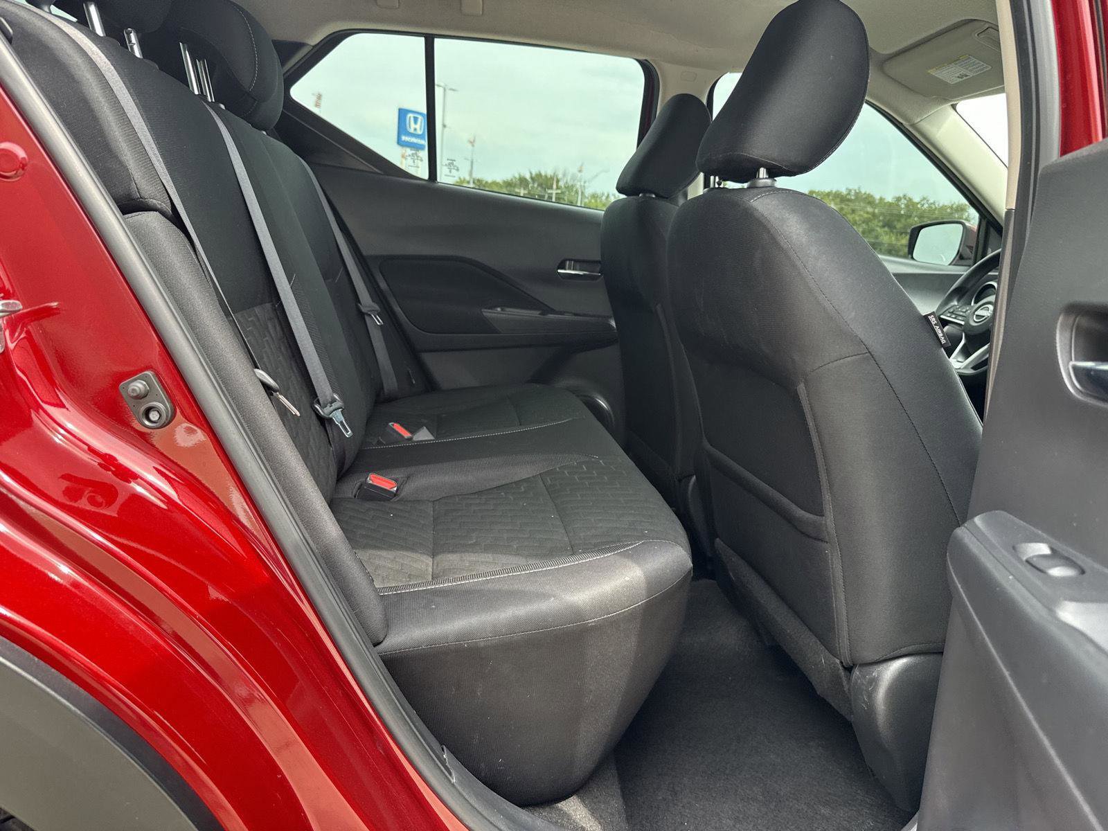 Used 2023 Nissan Kicks SV image 35