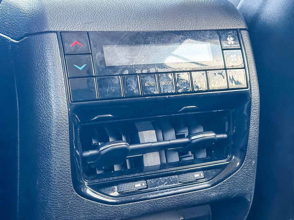 Used 2021 Jeep Grand Cherokee L Laredo w/ Luxury Tech Group I RWD image 22