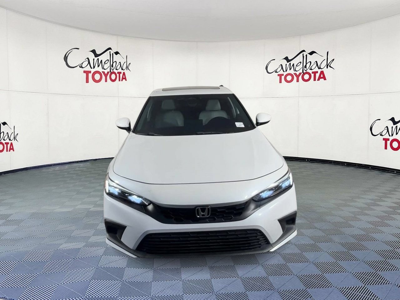 Used 2023 Honda Civic EX-L image 5