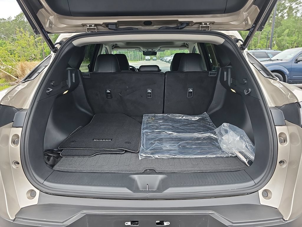 Used 2025 Nissan Murano SL AWD/4WD image 16