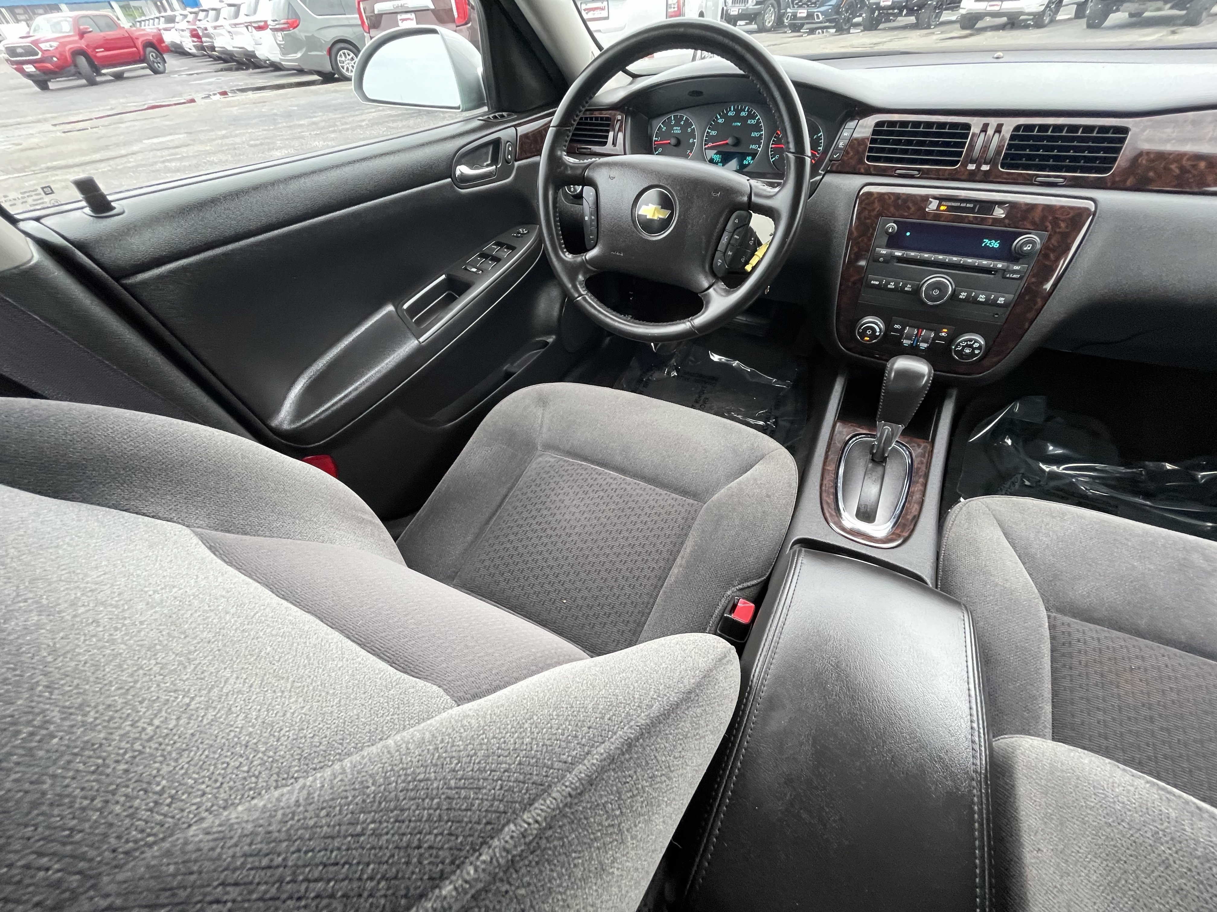 Used 2013 Chevrolet Impala LT FWD image 15