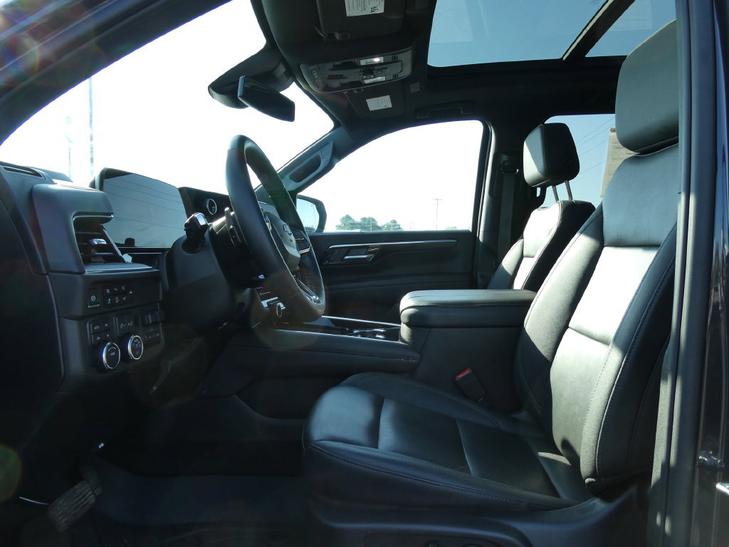 Certified 2025 Chevrolet Suburban Z71 w/ Comfort Package AWD/4WD image 25