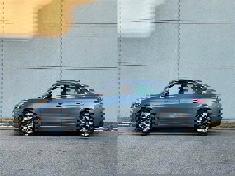 Used 2022 BMW i4 eDrive40 w/ Premium Package image 6