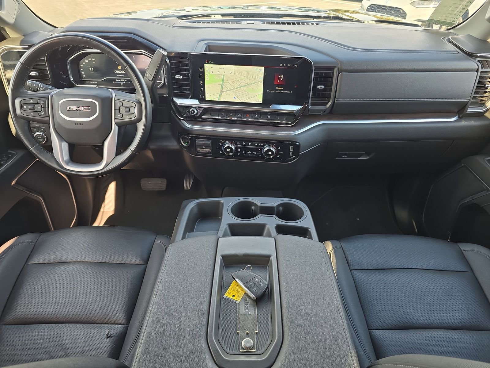 Used 2025 GMC Sierra 1500 SLT image 9