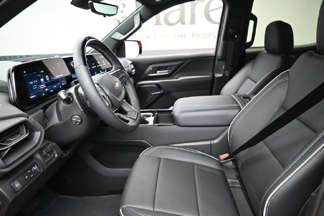 New 2026 Chevrolet Silverado EV LT AWD/4WD image 8