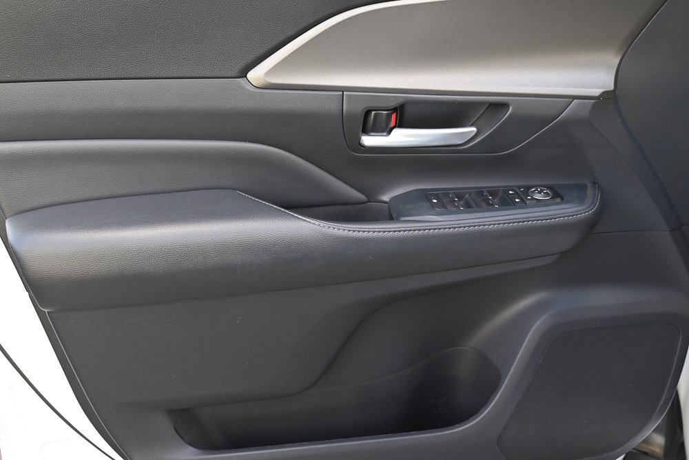 Used 2024 Toyota Grand Highlander XLE image 13