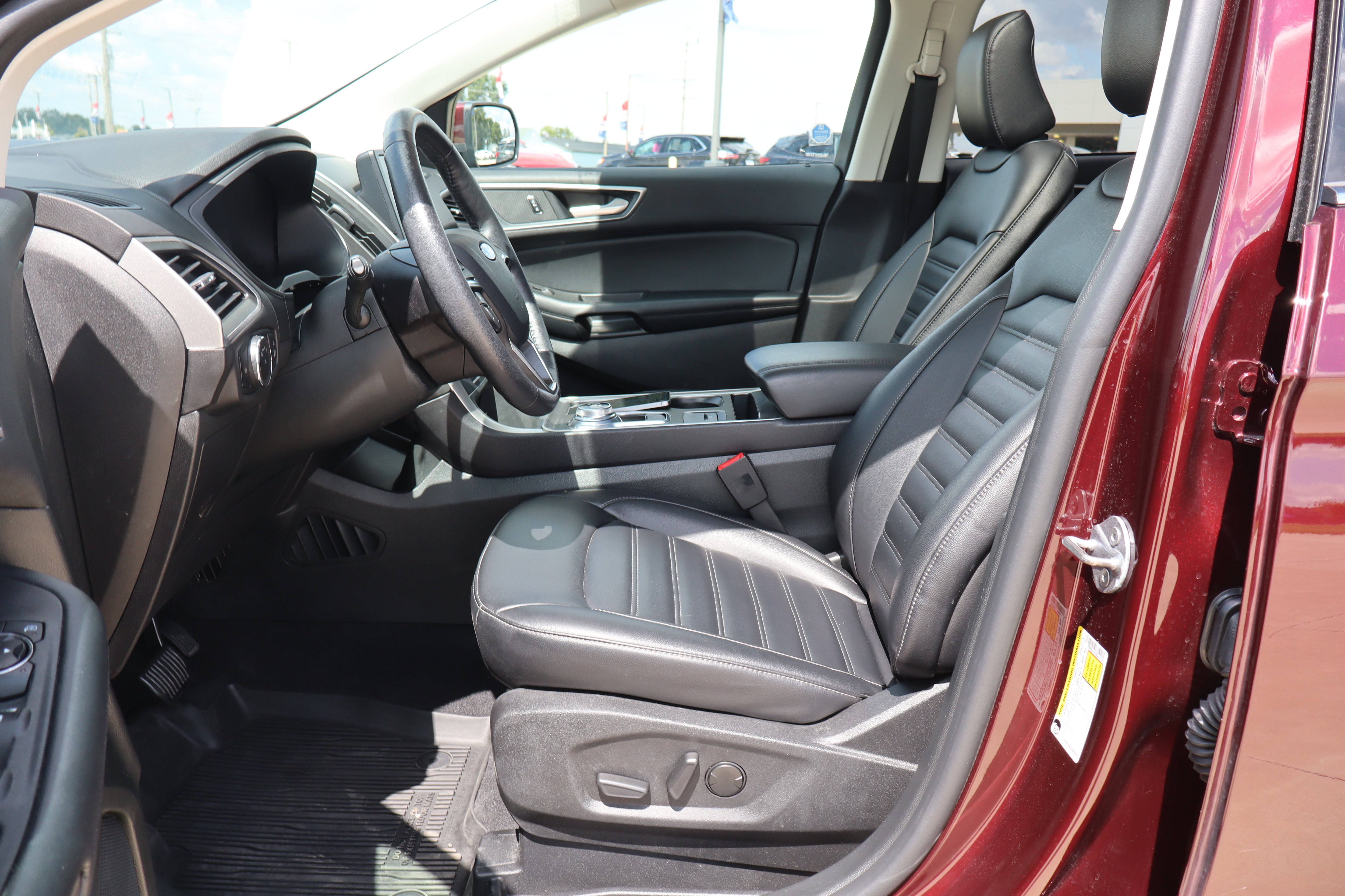Used 2024 Ford Edge SEL w/ Convenience Package AWD/4WD image 10