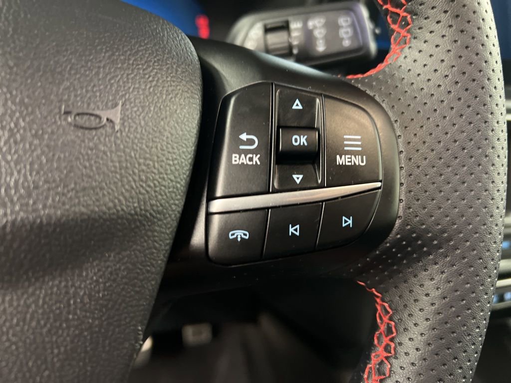 Certified 2023 Ford Escape ST-Line Select w/ Tech Pack #2 AWD/4WD image 18