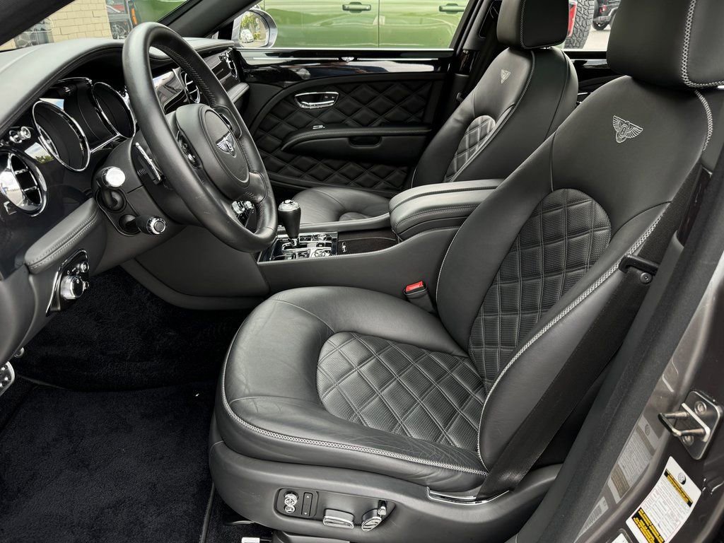Used 2013 Bentley Mulsanne image 41